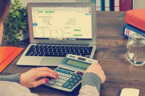 Five Reasons to Hire Accounting Services