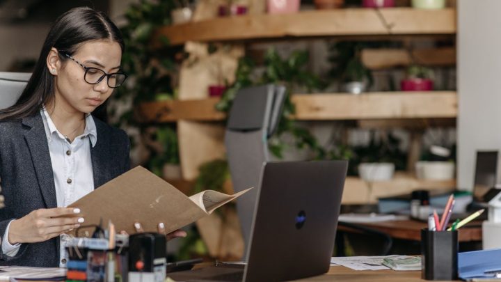 Controlled business documents supporting compliance
